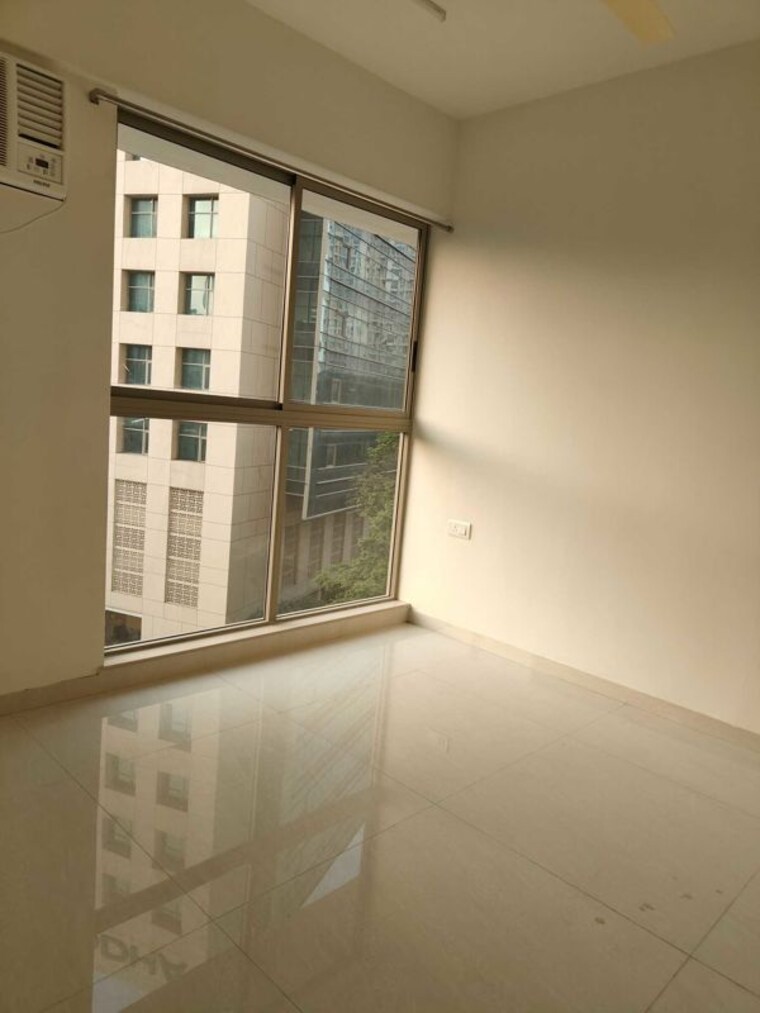 Room, lodha-crown-quality-homes 1 Bedroom 350 Sq.Ft. Apartment In Majiwada Thane 9904074