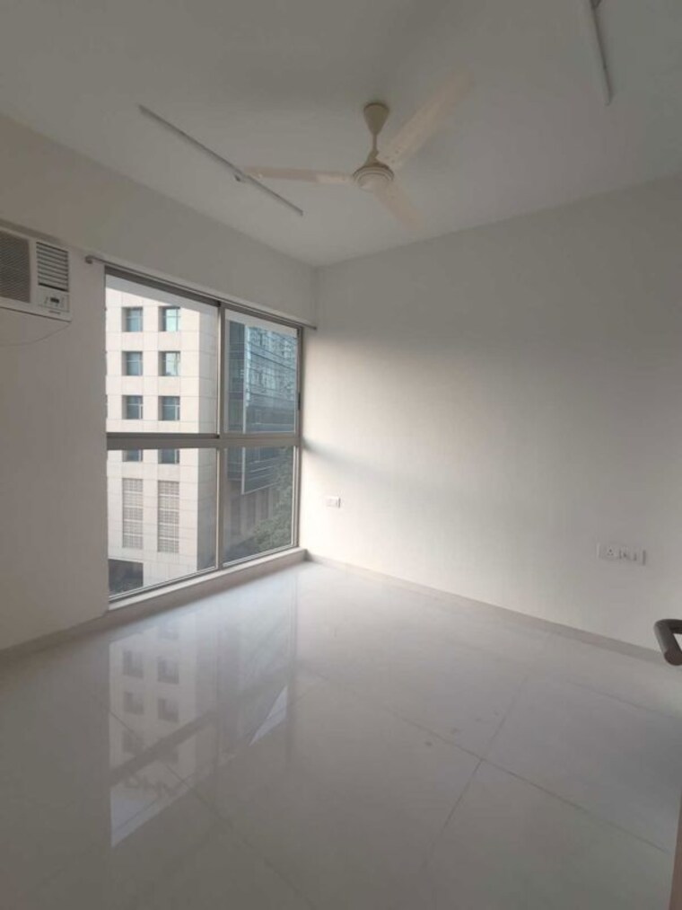 Room, lodha-crown-quality-homes 1 Bedroom 350 Sq.Ft. Apartment In Majiwada Thane 9904074