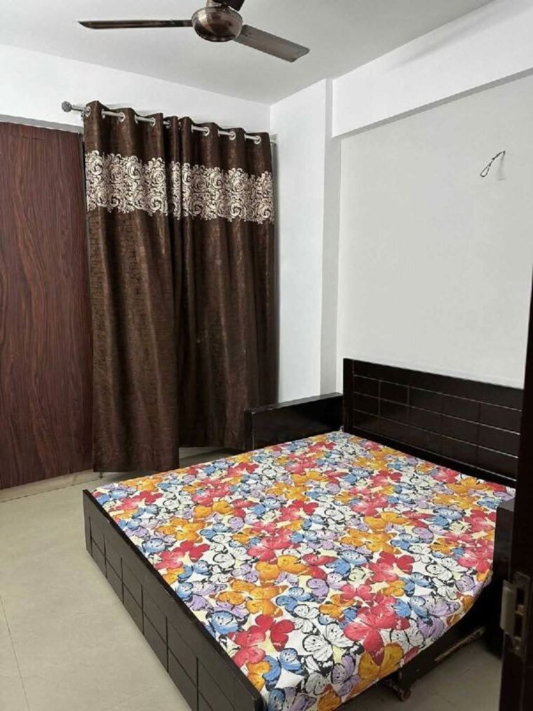 Bedroom, gaur-city-2-14th-avenue 2 Bedroom 1040 Sq.Ft. Apartment In Sector 16c Greater Noida Greater Noida 9904075