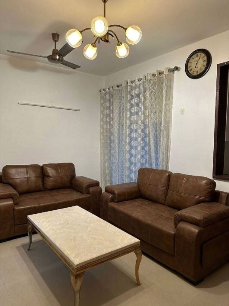 Living Room, gaur-city-2-14th-avenue 2 Bedroom 1040 Sq.Ft. Apartment In Sector 16c Greater Noida Greater Noida 9904075