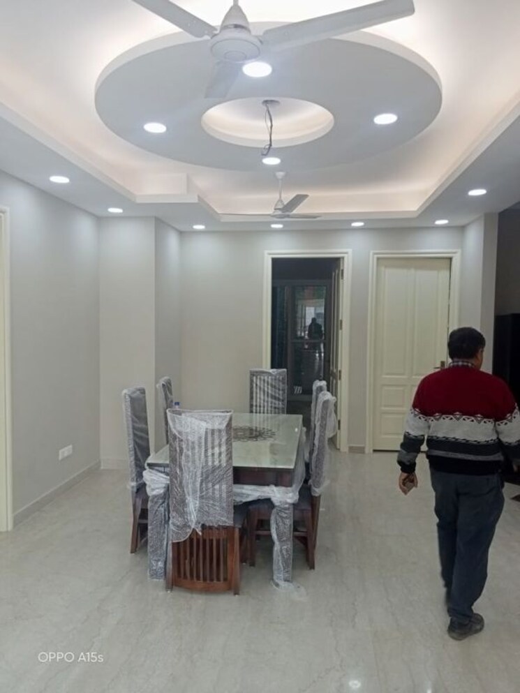 Living Room, jasola 4 Bedroom 300 Sq.Yd. Apartment In Jasola Delhi 9904076