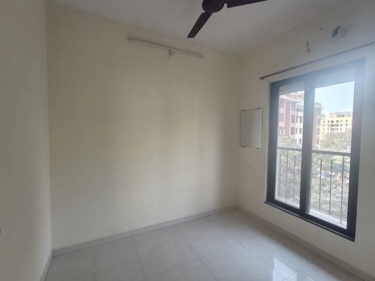 Room, lodha-crown-quality-homes 1 Bedroom 322 Sq.Ft. Apartment In Majiwada Thane 9904082