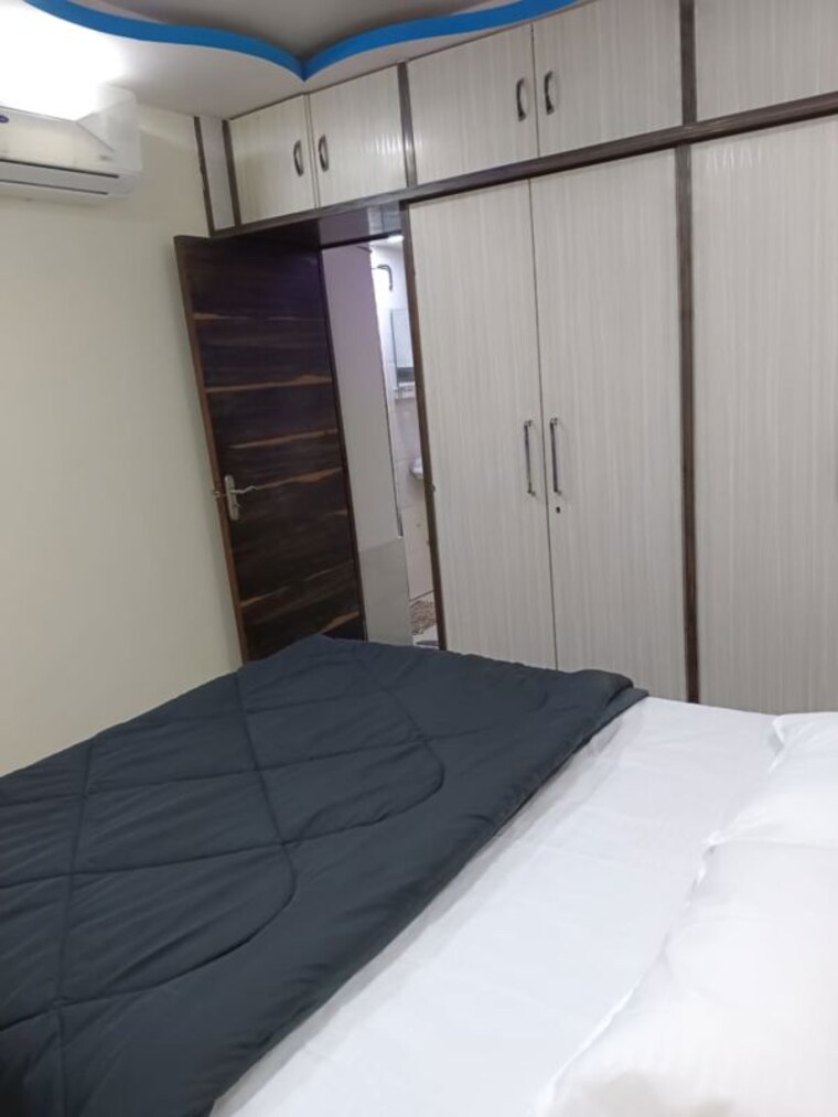 Room, thakur-gayatri-satsang 2 Bedroom 905 Sq.Ft. Apartment In Kandivali East Mumbai 9904092