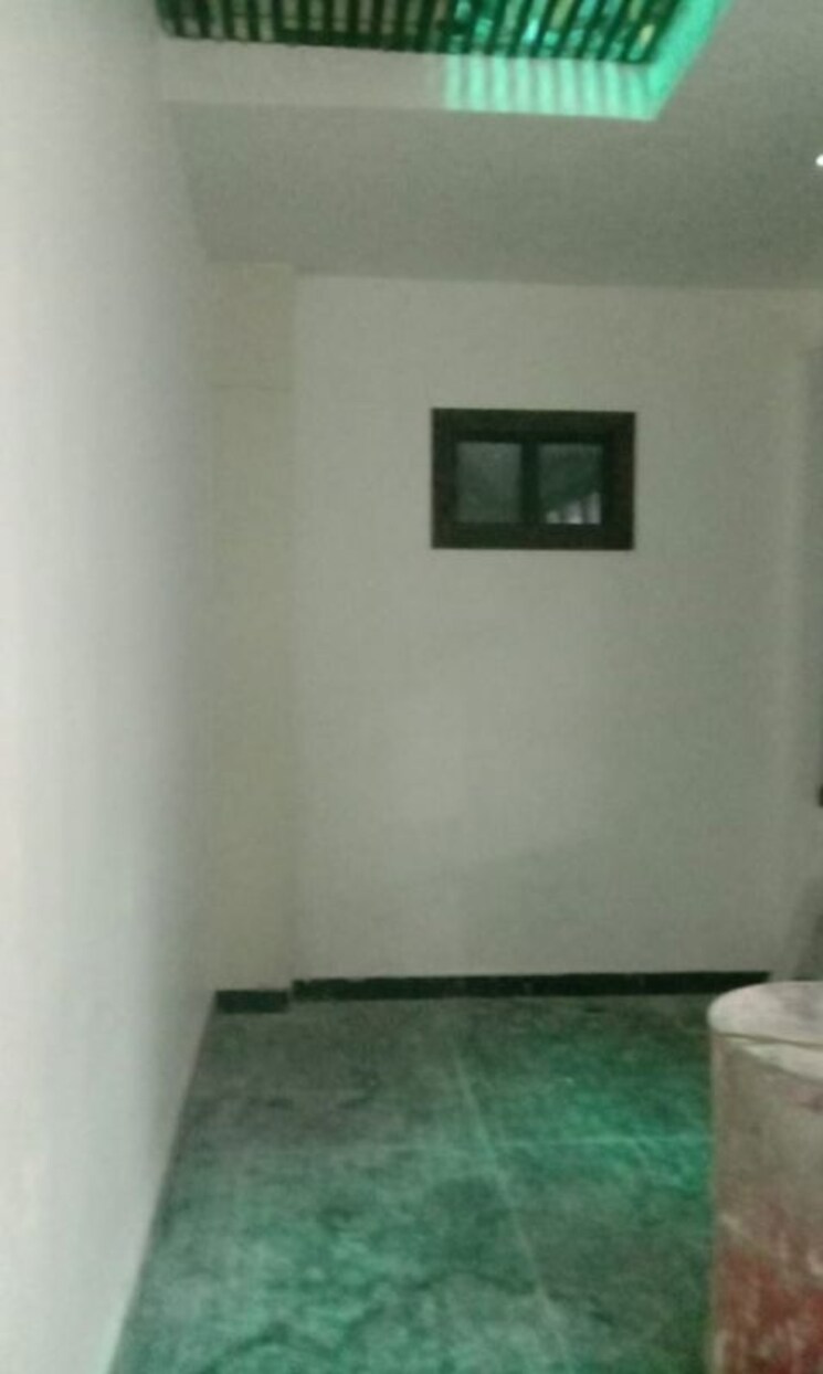 Room, avantika colony 4 Bedroom 270 Sq.Yd. Builder Floor In Avantika Colony Ghaziabad 9904100