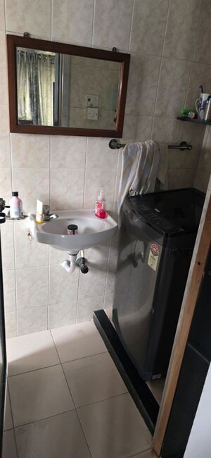 Bathroom in 3 BHK Apartment at Andheri West – for Rent