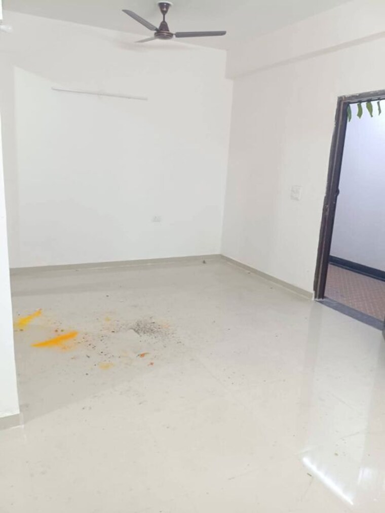 Room, amrapali-golf-homes 2 Bedroom 835 Sq.Ft. Apartment In Sector 4 Greater Noida Greater Noida 9904114