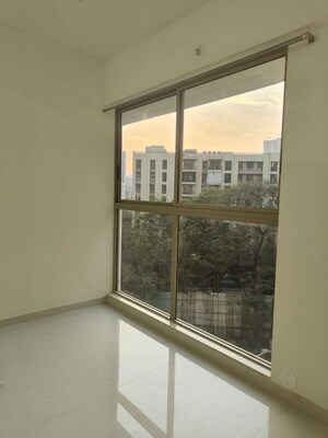 Room in 1 BHK Apartment at Lodha Crown Quality Homes, Majiwada – for Rent