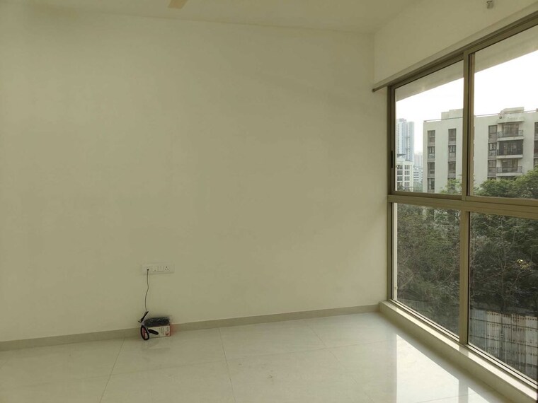 Room, lodha-crown-quality-homes 1 Bedroom 350 Sq.Ft. Apartment In Majiwada Thane 9904127