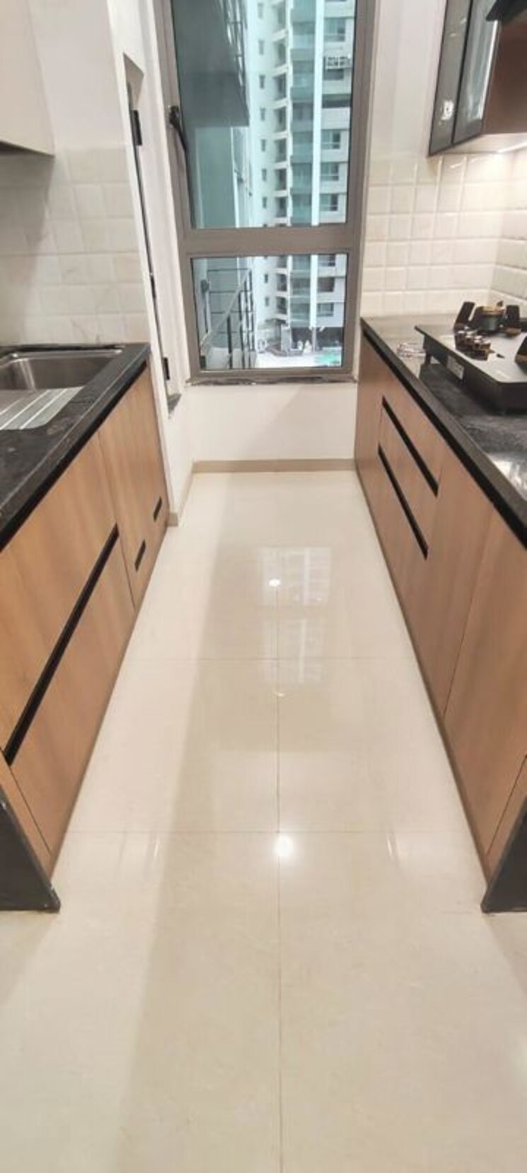 Kitchen, kalpataru-immensa 3 Bedroom 906 Sq.Ft. Apartment In Kolshet Road Thane 9904129