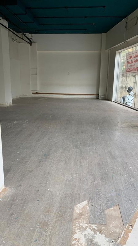 Office Space For Sale in Crest Oaks