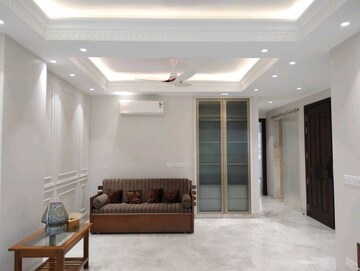 Living Room in 3 BHK Builder Floor at Nizamuddin East – for Rent