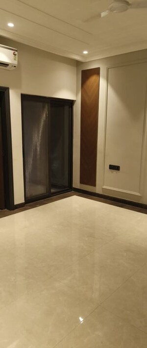 2 BHK Apartment For Sale in Lajpat Nagar I