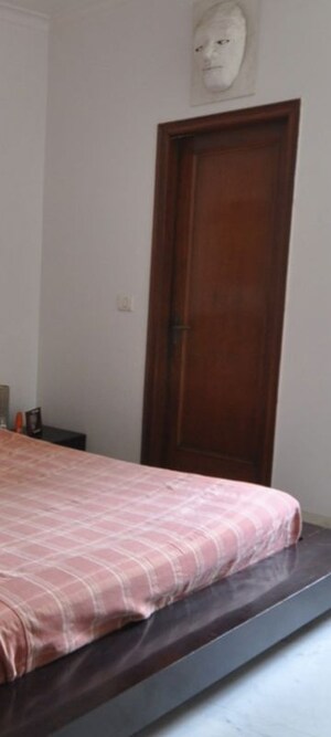 Bedroom in 3 BHK Apartment at Nizamuddin East – for Rent