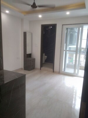 Room in 3 BHK Builder Floor at Hauz Khas – for Sale