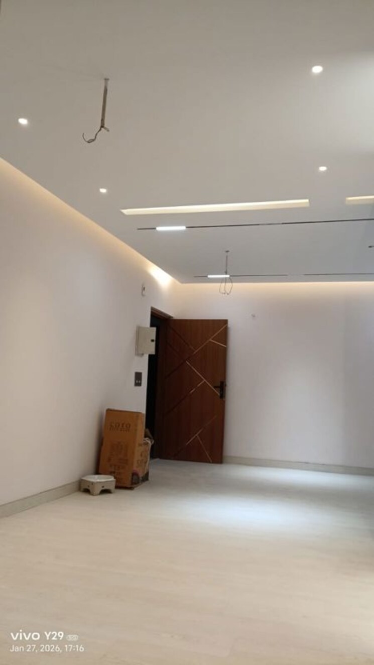 undefined, greater kailash i 3 Bedroom 250 Sq.Yd. Builder Floor In Greater Kailash I Delhi 9864097