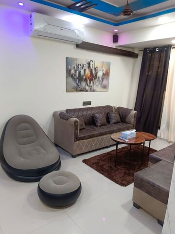 Living Room in 4 BHK Apartment at Oberoi Realty Park View, Kandivali East – for Sale