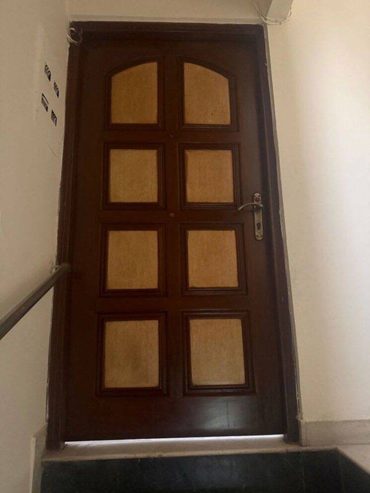 undefined, new friends colony 4 Bedroom 550 Sq.Yd. Apartment In New Friends Colony Delhi 9904185