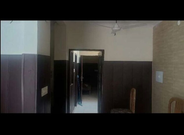 Room, sector 61 2 Bedroom 500 Sq.Ft. Builder Floor In Sector 61 Chandigarh 9904192