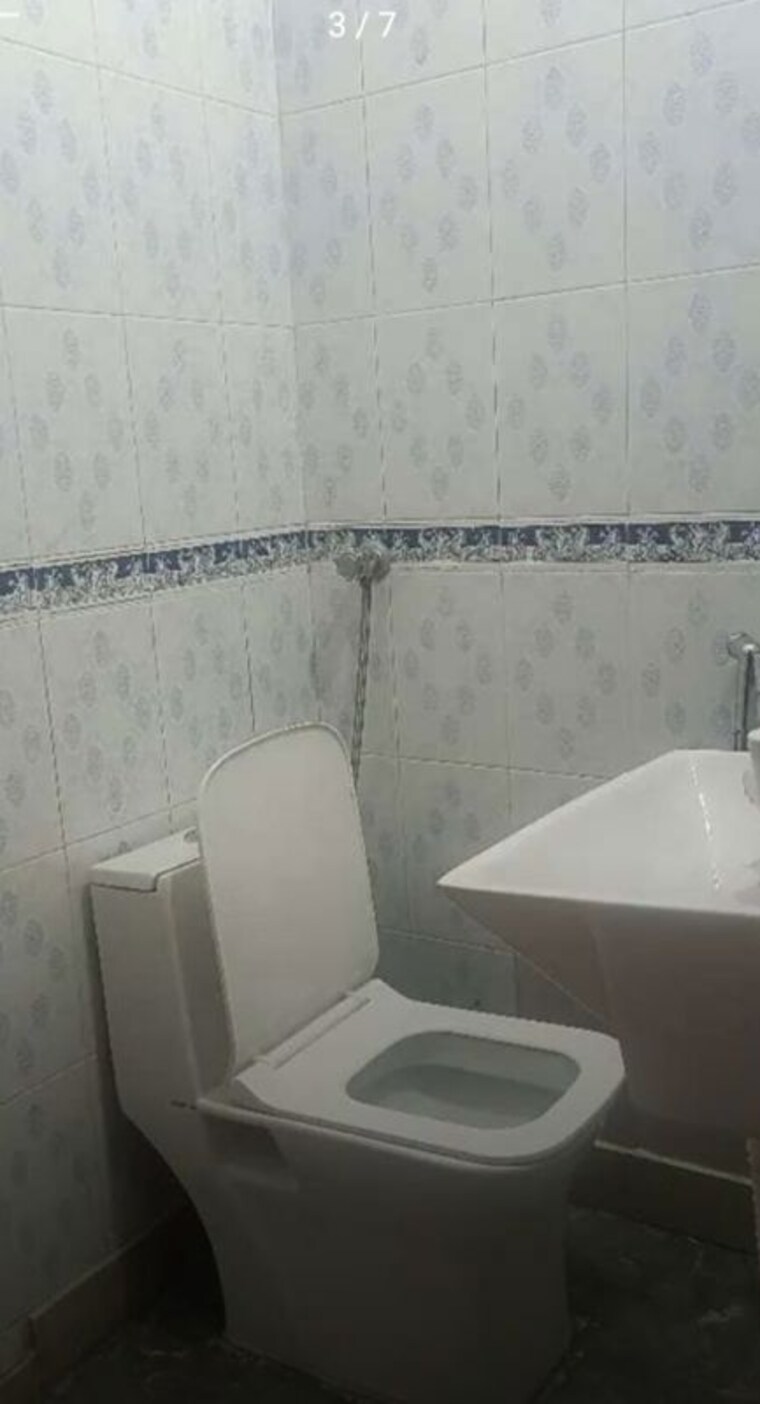 Bathroom, sector 61 2 Bedroom 500 Sq.Ft. Builder Floor In Sector 61 Chandigarh 9904192