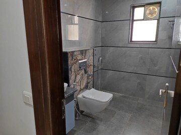 Bathroom in 4 BHK Builder Floor at Ardee City, Sector 52 – for Sale