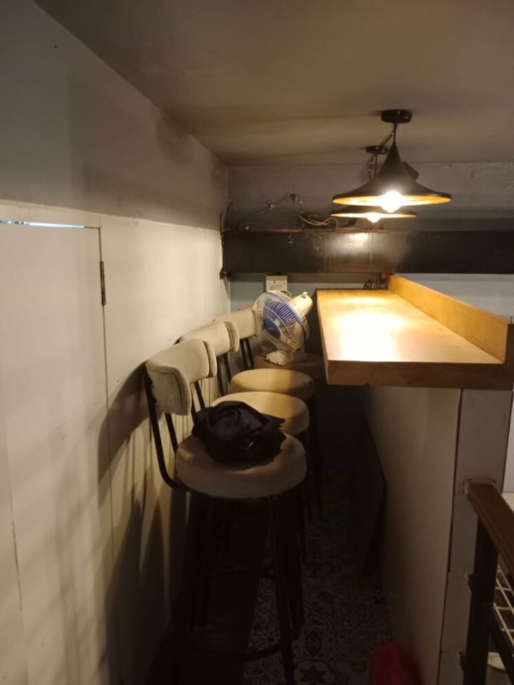 Team Area, andheri west Commercial Shop 300 Sq.Ft. In Andheri West Mumbai 9904203