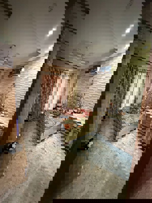 3 BHK + Pooja Room 150 Sq.Yd. Builder Floor in BPTP District Phase 2