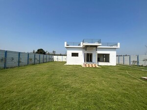  Plot – Exterior View View at Dameera City Plots, Sector 121 - for Sale