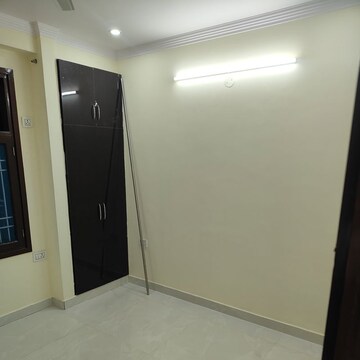 Room in 2 BHK Builder Floor at Sector 8 Dwarka – for Rent
