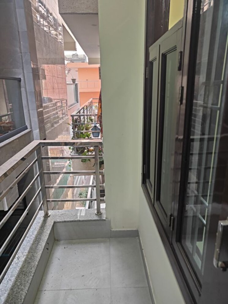 Balcony, sector 8 dwarka 2 Bedroom 450 Sq.Ft. Builder Floor In Sector 8 Dwarka Delhi 9904217