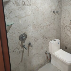 Bathroom in 2 BHK Builder Floor at Sector 8 Dwarka – for Rent