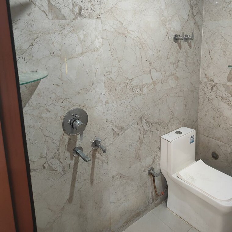 Bathroom, sector 8 dwarka 2 Bedroom 450 Sq.Ft. Builder Floor In Sector 8 Dwarka Delhi 9904217