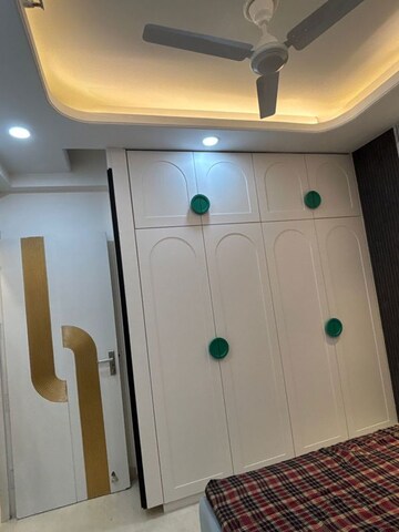 Furnished Amenities in 2 BHK Apartment at Signature Global Prime, Sector 63a – for Rent