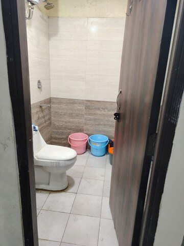 Bathroom in 1 RK Builder Floor at Saurabh Niwas, Sector 40 – for Rent