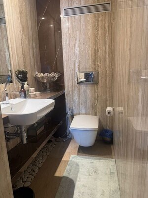 Bathroom in 3.5 BHK Apartment at Siddhivinayak Horizon, Prabhadevi – for Rent