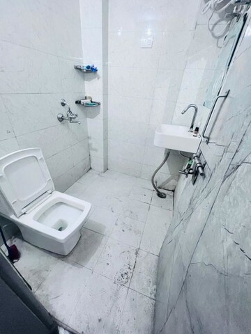 Bathroom in 1 RK Builder Floor at Greenwood City, Sector 40 – for Rent