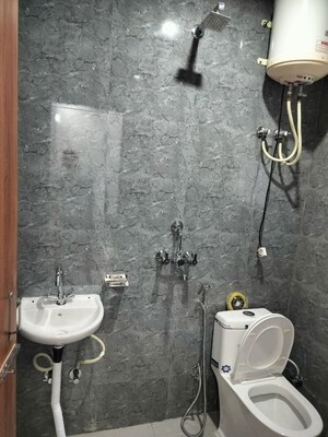 Bathroom in 1 RK Builder Floor at RWA Residential Society, Sector 40 – for Rent