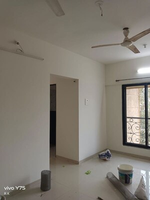 Room in 2 BHK Apartment at Mayfair Hillcrest, Powai – for Rent