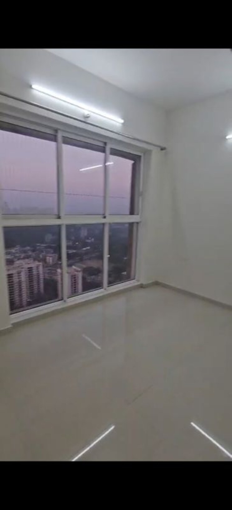 Balcony, lodha-amara-tower-49-and-50 3 Bedroom 954 Sq.Ft. Apartment In Kolshet Road Thane 9904276