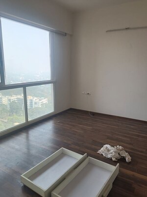 Room in 2 BHK Apartment at LnT Crescent Bay T3, Parel – for Rent