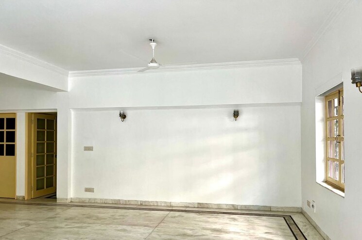 Master Bedroom, greater kailash i 4 Bedroom 500 Sq.Yd. Builder Floor In Greater Kailash I Delhi 9901493