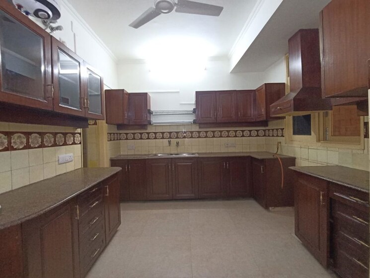 Kitchen, greater kailash i 4 Bedroom 500 Sq.Yd. Builder Floor In Greater Kailash I Delhi 9901493