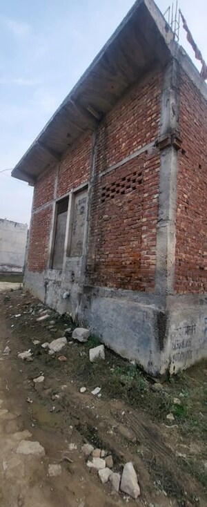  Plot For Sale in Dlf Ankur Vihar