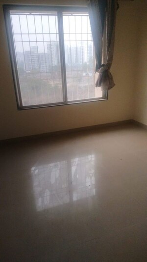 Room in 3 BHK Apartment at Rohan Silver Gardenia, Ravet – for Rent