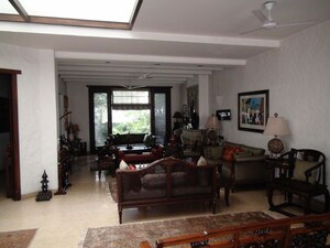 Gym in 6 BHK Independent House at Chanakyapuri – for Rent