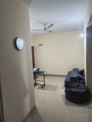 Room in 3 BHK Builder Floor at Hsr Layout – for Rent