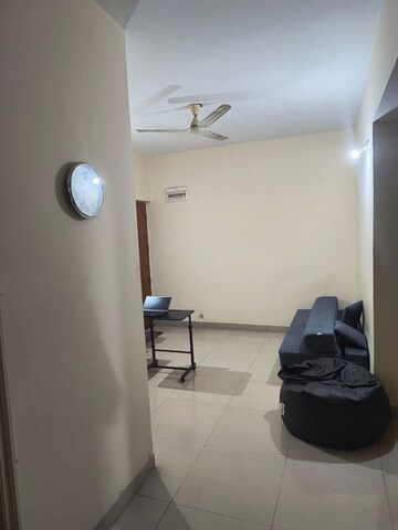 Room in 3 BHK Builder Floor at Hsr Layout – for Rent