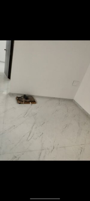 Room in 1 BHK Apartment at Zed Garden, Borivali West – for Rent