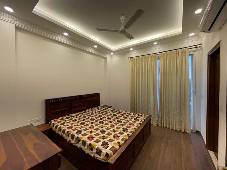 Bedroom, bptp-amstoria 4 Bedroom 3560 Sq.Ft. Builder Floor In Sector 102 Gurgaon 9904388