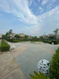 4 BHK + Pooja Room,Servant Room,Extra Room Builder Floor For Rent in BPTP Amstoria