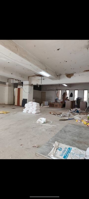 Parking in  Showroom at Oasis CHS Borivali, Borivali West – for Rent